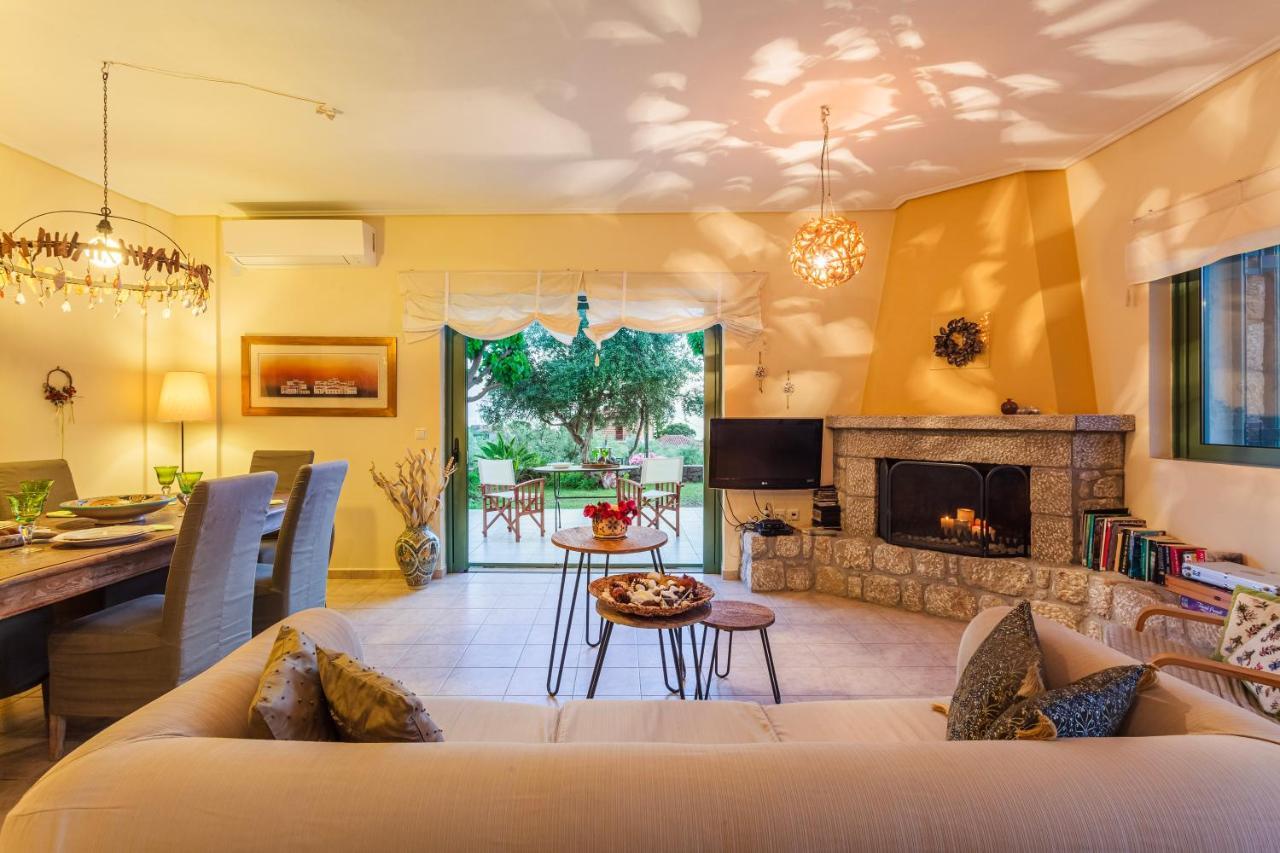 Lavender Garden Retreat - Secluded Seaside Getaway Leilighet Kotronion  Eksteriør bilde